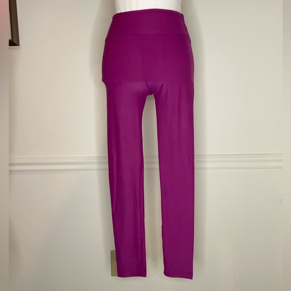 LuLaRoe Magenta One Size Leggings